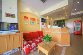 Home Inn Ulanqab Jining Railway Station Zhanqian Square - Image 4