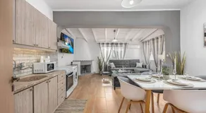 Dennis City Center Elegant Apartment 2 - Image 3