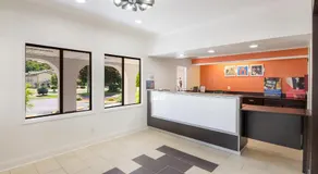 Motel 6-Salem, VA - Image 2