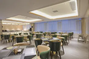 Yeste Qujing Qilin District Jiacheng Commercial Plaza - Image 4