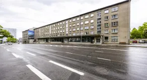 Free Parking 2 BR city center - Image 3