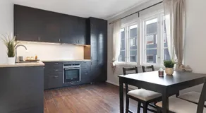 Central and cozy Apartment - parking included! - Image 2