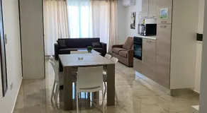Sunrise Court - Image 3