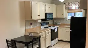 Modern North Conway Getaway - Image 4