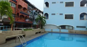 Royal Beach Guest House - Image 2