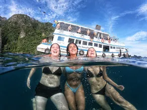 Maya Bay Sleepaboard Resort - Image 3
