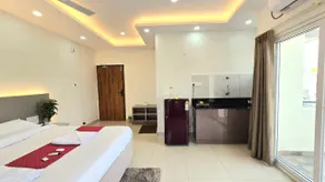 Hi-Fi Service Apartment - Image 3