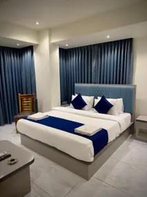 Marina Executive Rooms - Image 5