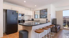 Coastal Retreat 10 Champagne Court - Image 4