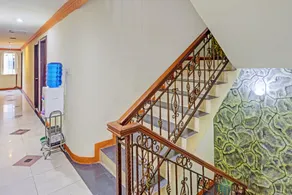 OYO 92402 City View Hotel - Image 3