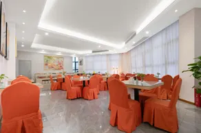 Vienna Hotel (Wuhan Sports Center Fenghuang Road Subway Station) - Image 3