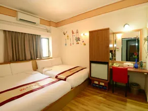 LI QING Hotel - Image 4