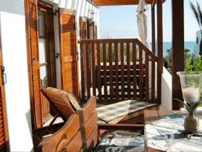 Batistas Apartments - Image 4