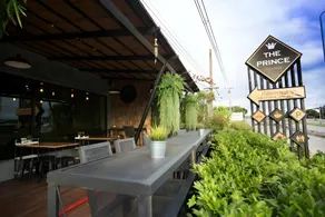 The Prince Hotel - Image 4