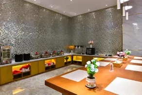 Starway Hotel Anyang Linzhou Hongqi Canal Memorial Hall - Image 3