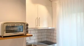 Tiny Guesthouse - Image 2