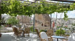 Elite Cave Suites - Image 5