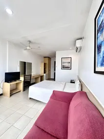 Hotel Pier Cuatro - Image 3