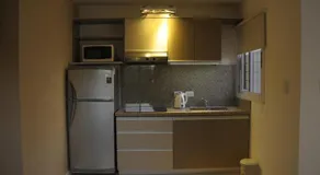 Lom Suites - Image 4