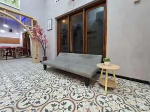 Urbanview Livy House Blitar - Image 5