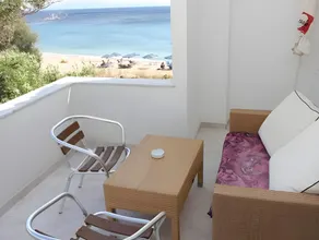Akrogiali Hotel - Image 3