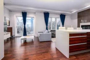 Hillcrest Modern House - Image 3