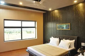 Hotel Shriji Resorts - Image 2