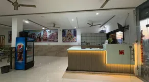 Hotel Shri Omkar Palace & Family Restaurant - Image 2
