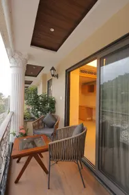 Grandeur Boutique Staycation - Image 5