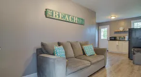 1 Mi to Beach: Convenient Cape Cod Getaway - Image 3