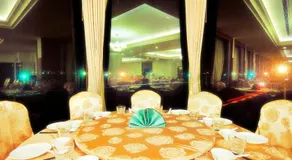 Yaling Hotel - Image 3
