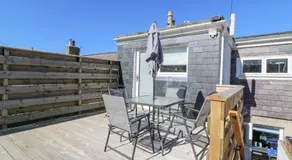 Periwinkle Cottage - Image 4
