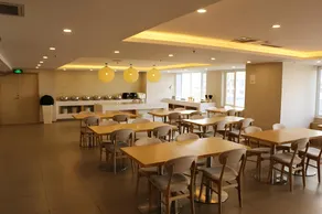 Ji Hotel Harbin Zhongyang Da Street Suofeiya - Image 4