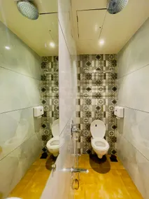 Hotel lime wood - Image 2