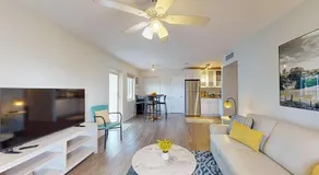Pinecrest #1 2BR 4 Beds Free Parking - Image 2