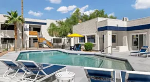 Landing Modern Studio in Glendale - Image 3