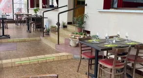 Hôtel-restaurant Les Trois Maures - Image 4