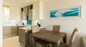 Modern Seaview Apartment - Image 5