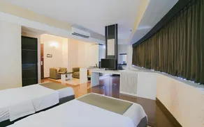 Hotel Oval - Image 2