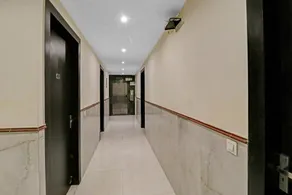 Townhouse F Suites Near Delhi Airport - Image 4