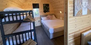 Dog Friendly Stagecoach Glamping Pod with Hot Tub - Image 2
