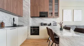 Bella Budapest Homes l FREE PARKING - Image 3