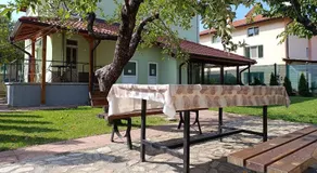 Simada Green Guesthouse - Image 5