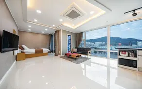 Yeosu Paradise Spa Pension - Image 3