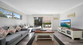 POOL IM KOMPLEXEN, KURZER WEG ZUM STRAND, FOXTEL - Image 2