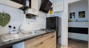 luxury apartement-near paris , metro , restaurant & bakery downstairs , 4 sleeps ,free WIFI - Image 2