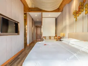 Yinji Huangdi Palace Yu Hot Spring Hotel (Animal Kingdom) - Image 3
