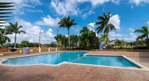 SweetOasis-King Bed-Pool-BBQ Grill-Free StarLink Wifi 250Mbps-Solar Powered-Free Parking-Gated Complex-Near Ocho Rios - Image 2