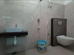 Royal Residency - Image 4