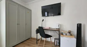 Saint Margaret's Guest House - Comfortable Rooms in a Quiet Area Close to the Heart of Poole - Free Parking & Fast Wifi - Image 5